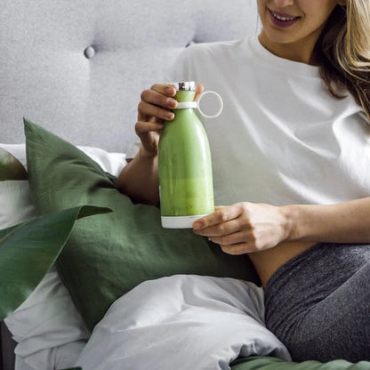 2026 New Magnetic Fast Charging, 40-Second Rapid Juicing, Extended Battery Life Portable Smoothie Blender